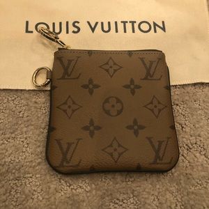 Louis Vuitton change wallet